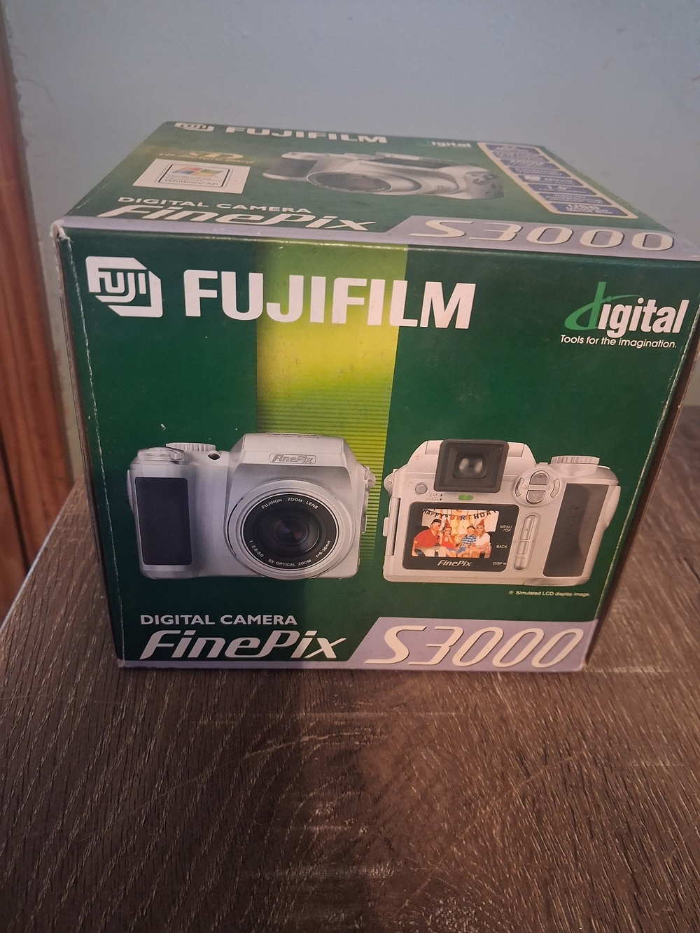 Fujifilm FinePix S3000 Digital Camera Box - Green and Silver